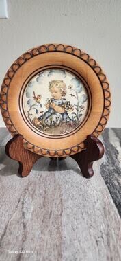 Hummel Wood Plate